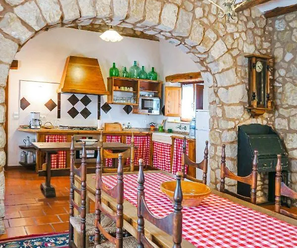 Masia Pou De La Vinya * סיטגס