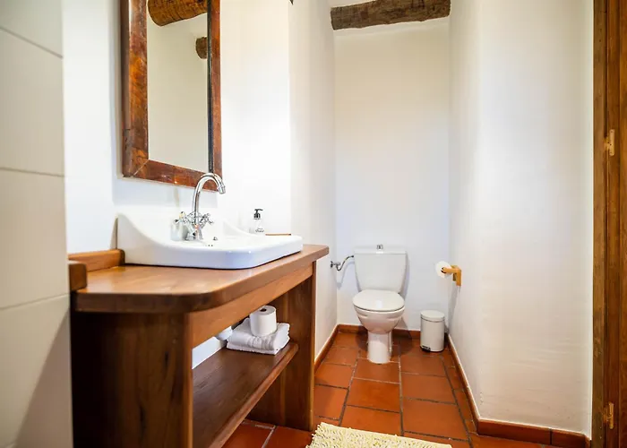 Masia Pou De La Vinya *